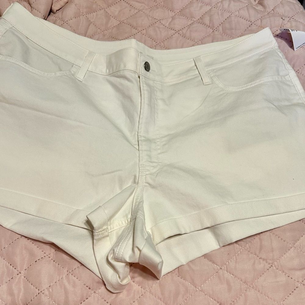 NWT Old Navy high rise WOW White Jean Shorts - Picture 4 of 10